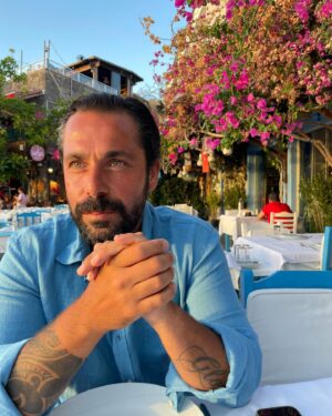 Melike Emiroğlu Instagram - 40 ucurmaya geldik❤️ @onr_yk 

#yalikavak #yalıkavakrakıbalık #yalikavakpalmarina #yalikavakmarina #bodrumyalıkavak