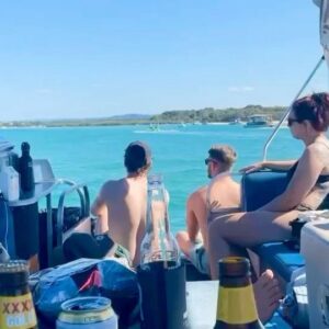 Melina Vidler Instagram - Quite grateful to be a Queenslander right now ❤️ 
.
.
.
#noosa #queensland #getaway #boatlife