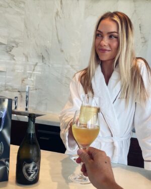 Melina Vidler Instagram - chapter thirty 🎂 
[how it started > how it ended] 🥂
