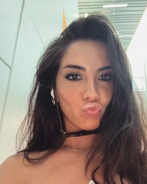 Melis Tüzüngüç Instagram - haziran'a kucuk bi veda. bye bye haziran.
