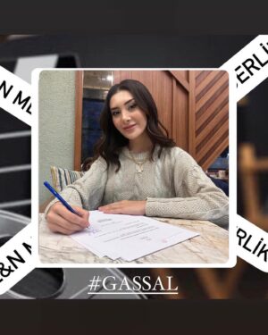 Melisa Seda Instagram - 2024 ilk imza geldi! ✍🏼🎬🌟
@lnmenajerlik @elifffgkk @azim_sengul 
#gassal #melisaseda #ahmetkural #yenidizi