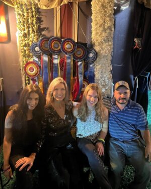 Melissa Moore Instagram - Still relishing in the 2023 World Championship Horse  Show. So many great moments! #blessed #grateful I’m very blessed to have such great people around me #❤️ @emmamcaruso @cathyconiglio @joeobrienjr @helena.moreno.56 @shawnstachowski @pantoja659 @jillian.7 @kystatefair #teamfreedmans @freedmanharness