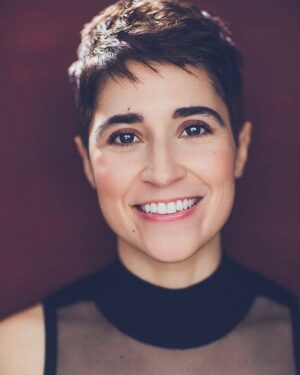 Melissa Navia Instagram - For my mom, who says I don’t show my teeth enough. 🙂

Photographer: @davidnoles // DavidNoles.com
Makeup: @amandathesenbeauty
Hair: @coreytuttlehair