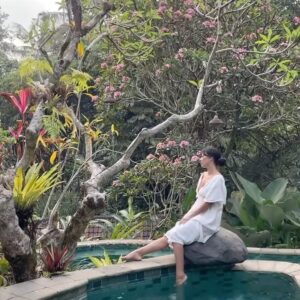Melissa Paulo Instagram - Reminiscing & Romanticizing @villamadubali 

Dress: @cozyearth use code: MELISSAPAULO40 

#bali #ubud #cozyearth #travel #travelbali #travelstyle #wanderlust