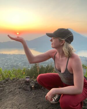 Melissa Paulo Instagram - Day 3: “I have enough. I do enough. I am enough”

Mt. Batur, Bali Sunrise Trek 

Thanks @rachelfarnell13 & @medicmadi & our sweet guide Made for making this memory with me! 

#mountbatur #mtbatur #bali #ubud #travelpics #sunriselover #sunrise #balisunrise
