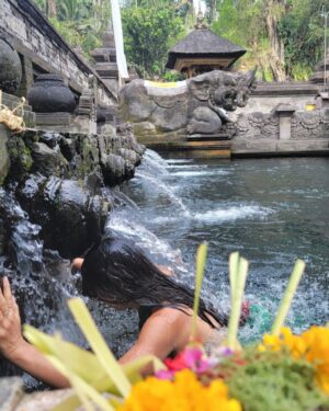 Melissa Paulo Instagram - Day 2: “All I need is within me”

Something deeply healing & profound happened for me during prayer & water purification at Tirta Empul. I was completely overcome with emotion and a whisper in my heart just kept saying “I am home” I am still processing and I’m not sure I even want to fully share the intimacy within my heart but so far this experience has completely reinforced that everything is truly “within me”. Amen. 

@bare.health 
#bali #ubud #tirtaempul #holyspring