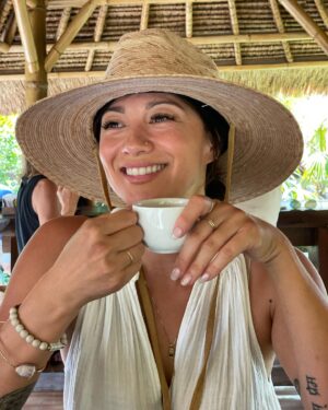 Melissa Paulo Instagram - absolute tea tasting heaven bliss 🤍

#bali #ubud #tealover #teatasting #tea