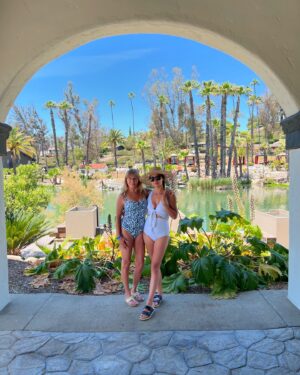 Melissa Paulo Instagram - we should do this more 🖤 mama   daughters spa day out @murrieta_hotsprings 

convertible swimsuit @baiia_label 

#murrietahotsprings #baiialabel #baiiawoman #baiiaswimwear #sustainableswimwear #summerswim #murrieta #momsdayout #hotsprings #spaday