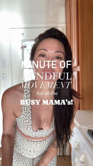Melissa Paulo Instagram - Just one minute of movement is sometimes all you need in the morning. I think a lot of moms want to find time to do yoga and exercise but it can be very difficult with little ones & the “no excuse” culture just adds more pressure. So let’s simplify and minimize what qualifies as a yoga practice! Just give your self at least ONE MINUTE, in the morning while your water is boiling or the shower water is getting hot, another minute throughout the day & at night before bed. Those one minutes will stack up & will make a big difference! You’re doing great MAMA! 

Active Set @dk.active ~ Use code MELISSA 🤍

#mindfulnessformothers #mindfulness #mindfulmovement #yogaformoms #momlife #busymom #busymomlife #yoga #mama #mamalife #mamatips #mindfulnessformamas #overstimulatedmom #yogawear #momfit #fitmom