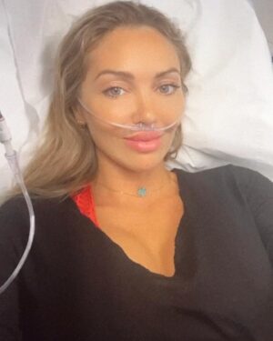 Mellissa Laycy Instagram - Thank you @mellissalaycy for joining us at The Wellness Lab 💛💙

Discover these incredible benefits of Hyperbaric Oxygen therapy for yourself as shown in research …

-Increased collagen ✨
-Improved energy 😁
-Boosted immune system 🌿
-Improved memory, focus and mental clarity 🧠
-Reduced inflammation 🧬
-Accelerated healing 💪🏻

Book now using the link in our bio or DM for more info 💛💙

.

.

.

#HyperbaricOxygen #OxygenTherapy #HealingBenefits #HealthAndWellness #NaturalHealing #health #wellness #SportsInjury #RecoveryProcess #BoostImmunity #ReduceInflammation #TissueRepair #IncreaseOxygenation #CellularRegeneration #TherapeuticBenefits #FitnessRecovery #EnhancedHealing #HolisticHealth #wellbeing #fitness #fitnessmotivation