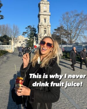 Mellissa Laycy Instagram - Did you know orange juice has almost the same amount of sugar as a full fat Coke??! Crazy right. 

If you’re drinking fruit juice because you think it’s a healthy option please stop 🛑 scroll through this post to learn a bit more and find out a healthier alternative ❤️😘 p.s no one said fruit smoothies were a bad idea! 🤗

If you’re looking to elevate your health then I always recommend @nuzest_europe or @nuzest use my discount code MELLY20 across their whole range including protein powders (my new favourite is salted caramel 🤤).

#biohacking #biohacker #guthealth #guthealing 

I’m someone who will…