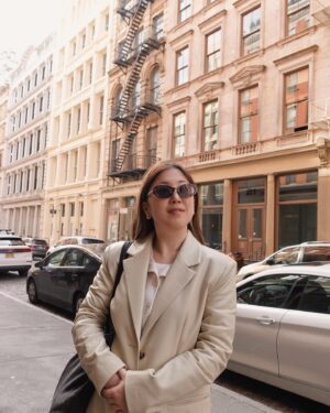 Melody Cheng Instagram - finally made it out of the apt to explore the city & had random moments of “do I really live here now?” 🥹🤩✨