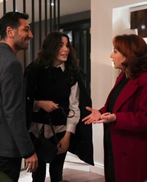 Meltem Baytok Instagram - Bu akşam saat 20.00 de görüşmek dileğiyle ♥️ @aldatmakdizi @timsandb @atvturkiye #iyiseyirler