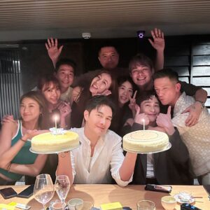 Melvin Sia Instagram - 圓滿了❤️🎂❤️
快快樂樂的6月，
有你們真好，愛你們！