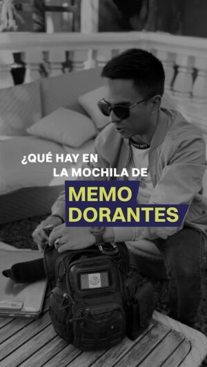 Memo Dorantes Instagram - Cada talento lleva un misterio consigo y esta vez @memodorantes nos muestra lo que siempre lleva en su pequeña mochila en cada grabación. 

#MemoDorantes #TalentoZuma #QueHayEn #Actor