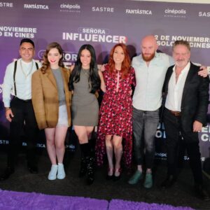 Memo Dorantes Instagram - Arrancamos las actividades a prensa de "Señora Influencer" con @monicahuarte @macagarciar @dianacarreiroof @leonardodanieloficial_ y nuestro Director @carlossantos.mx ! Gran Premiere Hoy! Y en más de 1000 salas en el pais este 2 de Noviembre muchas gracias a mi equipo de @zumatalent_ @adryantor 🎬🎥🕉️🍀💫