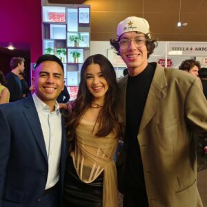 Memo Dorantes Instagram - A partir de Hoy! "Señora Influencer"🎬🎥 solo en Cines! Tenemos una cita este fin de semana! Vamoooos!!!! 👏👏👏👏🎥🎬🍀🕉️🤙💫