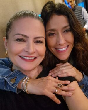 Mercedes Molto Instagram - Indudablemente un cumpleaños 🎂  diferente no importa el recorrido... si sumas un gran final !!! Me siento bendecida y muy amada !!! Quiero darle las gracias a cada uno que fueron parte de una nueva vuelta al sol 🌞 amigos , familia, mi madre y mis dos tesoros ( mi mejor regalo 🎁) los quiero 😋 💕 y gracias nuevamente por unos días inolvidables !!! 

@antanasbites Ana que bueno toparnos y conocernos y que hayan sido parte perfecta de mi noche especial!!! Seguro nos veremos nuevamente .