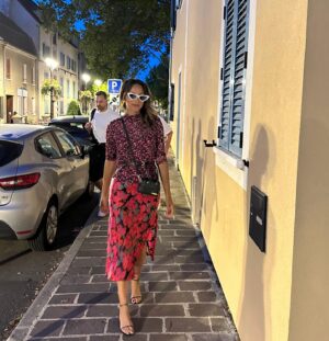 Mercedes Yvette Instagram - Chaque joir de ta vie est un feuilleté de ton historie que tu ećris 💞💋💞
