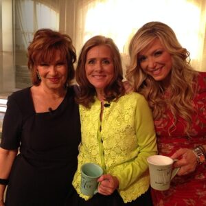 Meredith Vieira Instagram - Such a great day with @joyvbehar and @iamdebbiem to #CelebrateBarbara at @TheViewTV reunion!