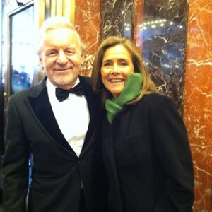 Meredith Vieira Instagram - Wasn’t “on my own” for one moment at the #LesMizBway opening night. Got to take a picture with the original Jean Valjean, Colm Wilkinson, what a sweet, sweet man!