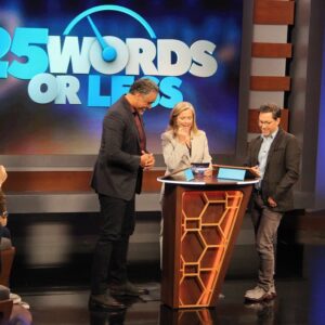 Meredith Vieira Instagram - Just 12 more days until @25wordsorlesstv premieres! This is what standing next to someone 6’7” looks like...