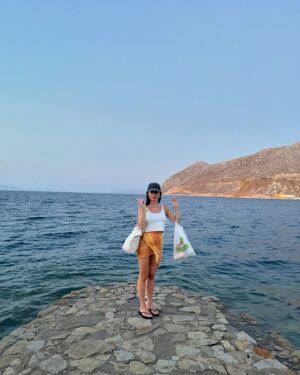 Meriç Aral Instagram - şehirde serbest gezinen son tatil zerrecikleri, bakalım ne zaman nereye konacaksınız 🧜🏻‍♀️🌞🧜🏼‍♂️🧜🏻‍♀️🧜🏼‍♂️🌞🧜🏻‍♀️🧜🏻‍♀️🧜🏼‍♂️