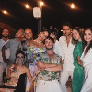 Meriç Aral Instagram - Eveeeet gelelim behind the scenes pt.1 🪄🪄🪄🪄
#KimlerGeldiKimlerGeçti