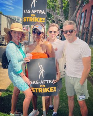 Merrin Dungey Instagram - On strike with some of my favorite former co workers! 
❤️❤️❤️