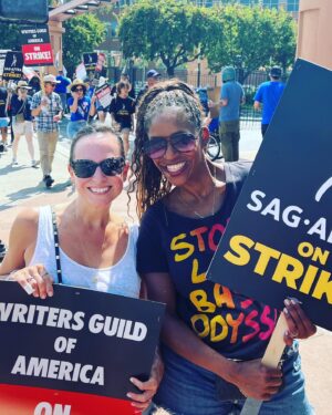 Merrin Dungey Instagram - Some of my favorite humans from both unions with the same intentions today. UCLA, and some show friends  on the line for what’s right!! 💛🩵
#fairwages #sagaftrastrong #wgastrong 
@lbuffers @ildymojo @shafferbyday