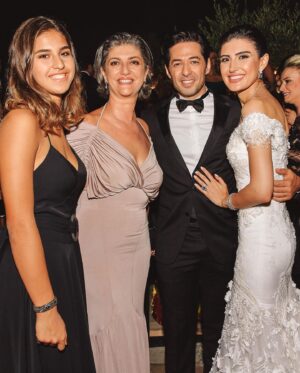 Mert Fırat Instagram - Canım Gülengül. Zarafetin kelime anlamı oldun her durumda, koşulda. Hayallere ortak, dertlere çare, herkese motivasyon oldun. Gülümseyen güzel gözlerin, ruhumu iyileştiren sesin, hep sırtımdaki elin hiç çıkmayacak hayatımdan. İyi ki tanıdım, iyi ki geçtin hayatımızdan; hepimiz için ne büyük şans. Meleğimiz huzurlu, mutlu, güzel uyu, seni çok seviyorum…