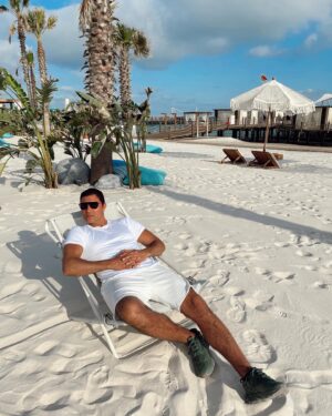 Mert Kılıç Instagram - ☀️✋🏻😎