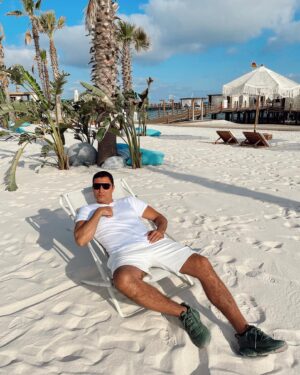 Mert Kılıç Instagram - ☀️✋🏻😎