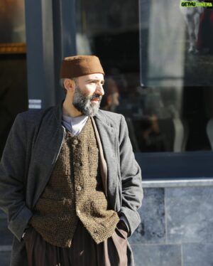 Mert Turak Instagram - Seyirci sevgilimizdir bizim, Hoşçakal sevgilim. Her ne kadar sürçü lisan ettikse AFFOLA! Herkesten HAK RAZI OLA!