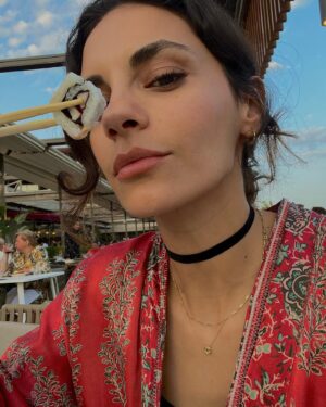 Merve Akkaya Instagram - ここにいるよ 🔴
#dump