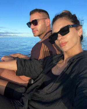 Merve Akkaya Instagram - Honeymoon salad 🐚🌴❤️