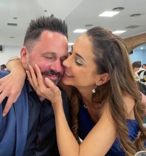 Mery Cabezuelo Instagram - Se ha casado una de mis personas favoritas, y de las más especiales y adorables que conozco. Más de 20 años compartiendo momentos y no sabes lo que me alegra verte feliz y brillar en tu día. Mis mejores deseos, que la magia te acompañe 💫