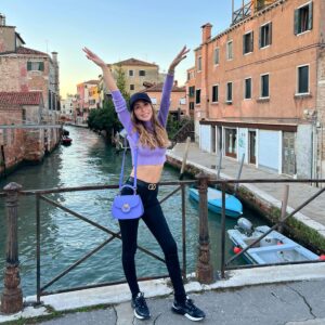 Mery Cabezuelo Instagram - I miei preferiti dall’Italia: Lasagne, Bellini, Taxi-Boat, Cappuccino, Gelato 😋🇮🇹 #memories #venezia