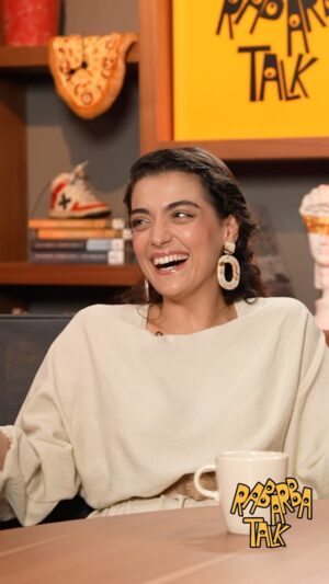 Mesut Süre Instagram - “O başlattı!” 😂
Rabarba Talk #4
@mesut_sure @mervepoo @ermanaricasoy 

Rabarba Talk her cuma 18.00’de yeni bölümü ve yeni konuklarıyla Youtube Rabarba Meksika kanalında! Link bio’da ☝️

#rabarbatalk  #mesutsüre #mervepolat #ermanaricasoy #rabarbameksika
