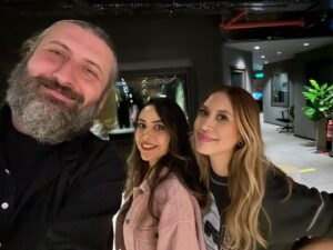 Mesut Süre Instagram - Rabarba 18:00’de Virgin Radyo’da.. Başak Şatana ve Soley Akça geldiler.. Seni Çok Mutlu Eden Küçük Bir Şey Söyle.. İyi dinlemeler millet.. @basaksatana , @soleyakca , @virginradiotr