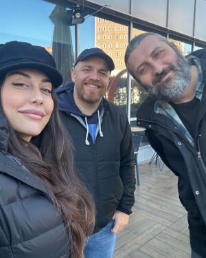 Mesut Süre Instagram - Bugün kadro nefis ama ya :) Eda Nur Hancı ve Kemal Ayça geldiler.. 18:00’de Virgin Radyo’dayız.. İyi dinlemeler millet.. Hangi Konudan HİÇ ANLAMIYORSUN.. @edanurhanci , @kemalayca , @virginradiotr