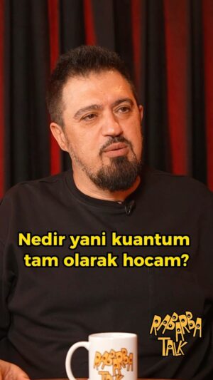Mesut Süre Instagram - “Kuantumdan emin miyiz?” 😂
Rabarba Talk #12
@mesut_sure @anlatanadam @yilmazsisters

Rabarba Talk her cuma 18.00’de yeni bölümü ve yeni konuklarıyla Youtube Rabarba Meksika kanalında! Link bio’da ☝️

#RabarbaTalk #RabarbaMeksika #MesutSüre #anlatanadam #yılmazsisters #nursenayılmaz