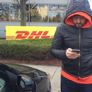 Mete Horozoğlu Instagram - Elifish Design New York macerası başlıyoooooorrrr başlangıçtan beri yanımızda olan DHL ekibinin hastasıyız
