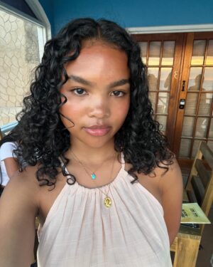 Mia Isaac Instagram - bless up!
