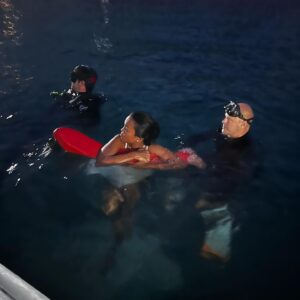 Mia Isaac Instagram - this time last year i moved across the world to spend six long months filming… there were a lot of ups and downs, and it definitely wasn’t easy, but it was worth it. now i can finally share it!

grateful for all the people who dedicated their time and energy to this show — from every freezing night shoot to every melting hot beach day. grateful for all the friends i made, who made me feel at home in a foreign country. this was a once in a lifetime experience. but it doesn’t belong to me anymore… it belongs to the people watching :)

now you can watch @blackcakehulu on @hulu in the US and @disneyplus in the UK/Canada! 

so much love 💛🇯🇲🏴󠁧󠁢󠁷󠁬󠁳󠁿