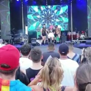 Micaela Castellotti Instagram - ❤️🌈 EVERYONE DESERVES A SHOT OF LOVE ❤️🌈 
Unas de cuando me hice presente en el @wynwoodpride 💃🏼🎤 Happy PRIDE bitches 🤘🏻
•
•
•
#love #pridemonth #pride #miami #singer #actress #dance #micaplum