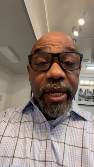 Michael Beach Instagram - Have you ever been in COMPLETE darkness? Oh, and this is at 1 in the afternoon…
…
#pitchblack #completedarkness #scaryshit