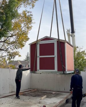 Michael Beach Instagram - Hey people! Happy holidays 🎄🎉🎆
…
Yesterday was a big day for me because it was the start of another project at my house. We had to move a shed in two phases. Swipe to see how part of the day went.