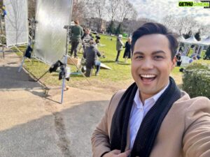 Michael Copon Instagram - Hey hey! Lights camera action!! I am blessed to have worked in this industry for 24 years! Thank you fans for supporting me and watching my movies! It’s because of you that my name stays alive in this industry! #fanappreciation