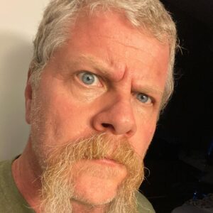 Michael Cudlitz Instagram - Let’s do this thing !! 👊👊👊 @cbstv #quarantine #Clarice #Vicap #Toronto ...... 🕺🏼